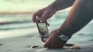Chytré triky, jak schovat u vody mobil nebo peněženku: Takto si zloděj neškrtne
